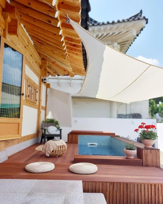 Gyeongju Hanok Sohwa Exteriör bild
