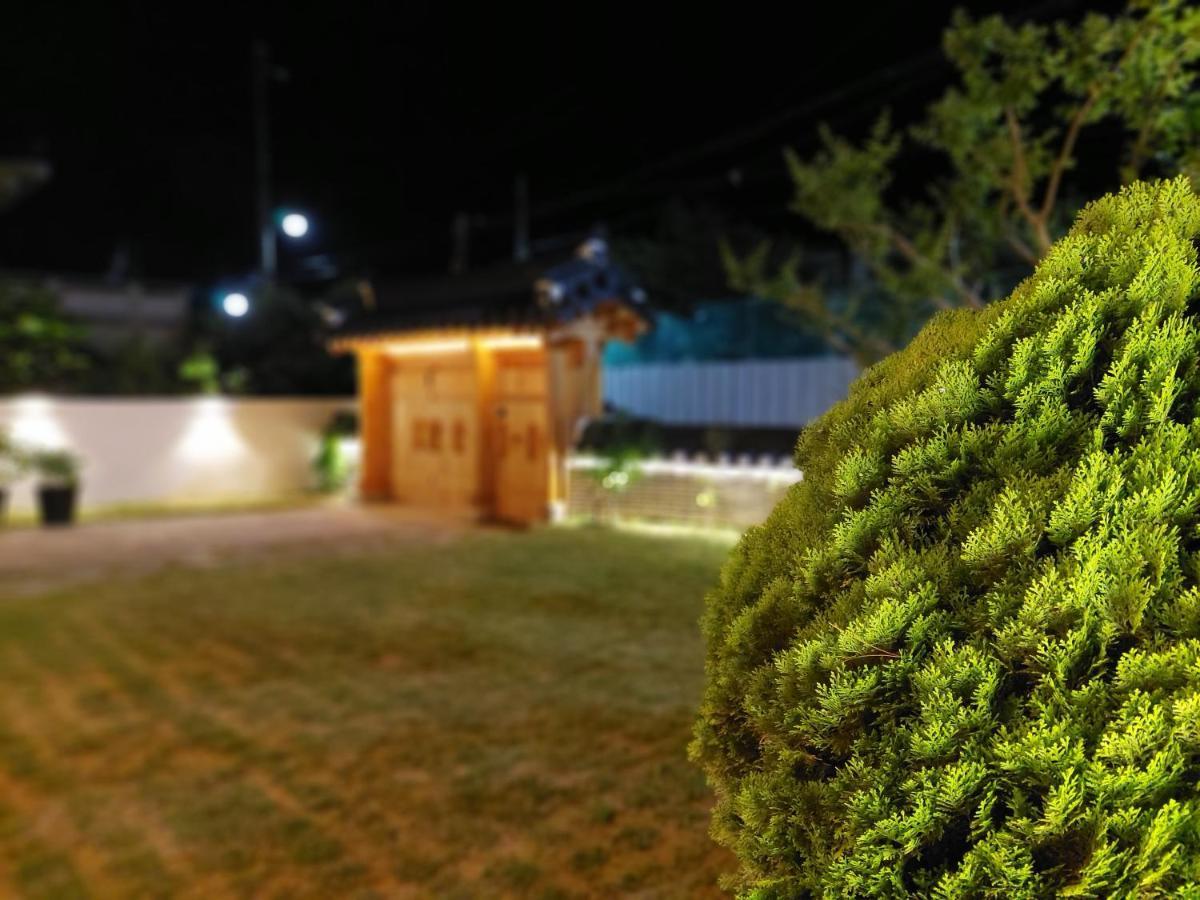 Gyeongju Hanok Sohwa Exteriör bild